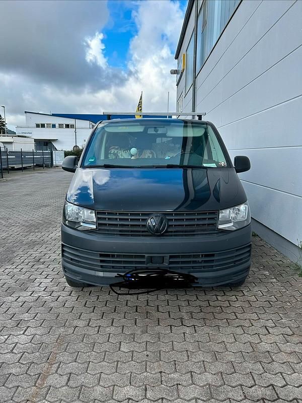 Usata VW Transporter 150 CV (110 kW) 2017 Nero Furgone