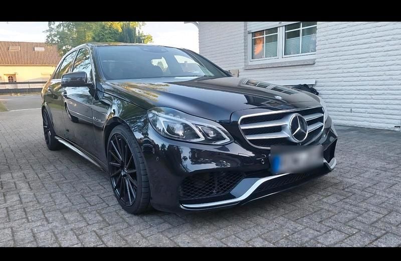 Gebraucht Mercedes E500 525 PS (386 kW) 2014 Limousine