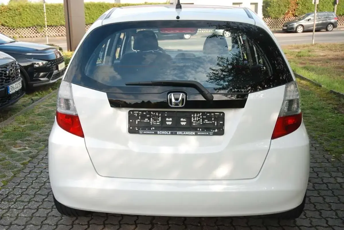 Gebraucht Honda Jazz Comfort 99 PS (72 kW) 2008 Weiß Kleinwagen