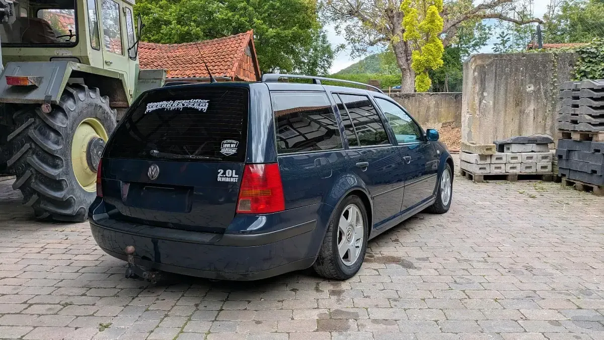 Używany VW Golf III 90 KM (66 kW) 1999 Niebieski Kombi