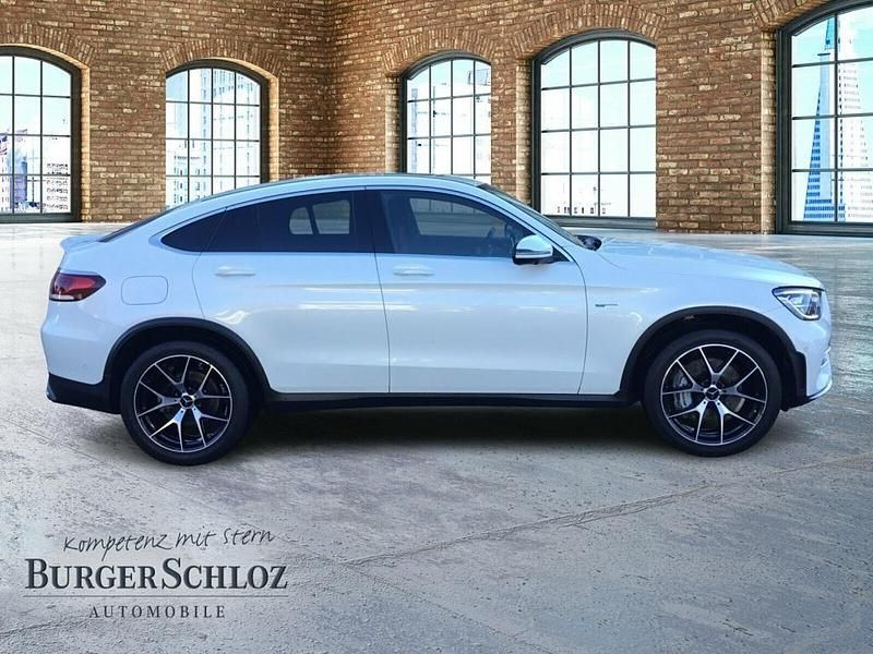 Gebraucht Mercedes GLC43 AMG AMG 390 PS (286 kW) 2021 Designo diamantweiß bright Coupé