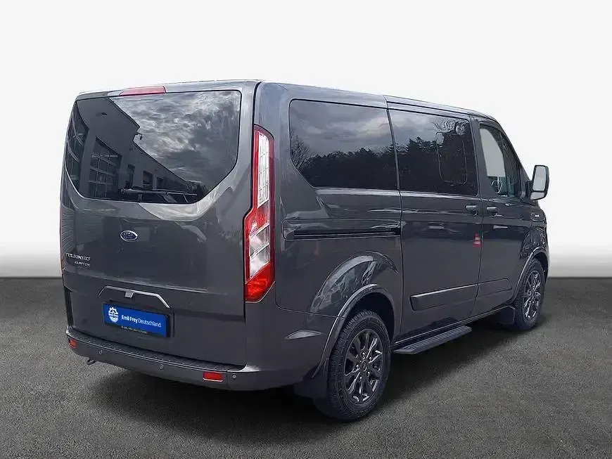 Gebraucht Ford Tourneo Custom Titanium 170 PS (125 kW) 2024 Grau Van