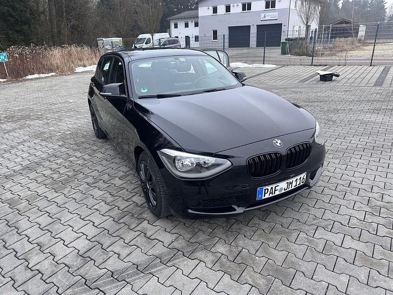 Gebraucht BMW 116 136 PS (100 kW) 2013 Schwarz Kleinwagen