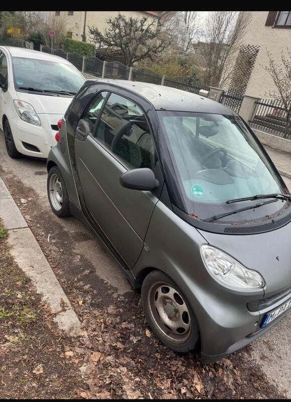 Schwarz Gebraucht 2009 Smart ForTwo Coupé Pure Coupé | 2.500 € (Guter Preis) - Bild 1/4