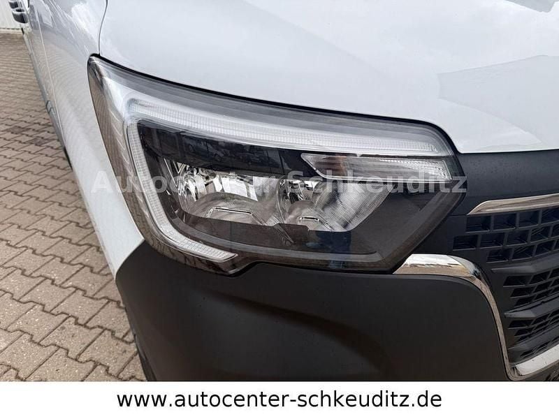 Gebraucht Renault Master 135 PS (99 kW) 2023 Weiß Van / Kleinbus