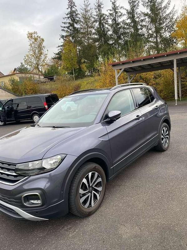 Gebraucht VW T-Cross Active 110 PS (80 kW) 2023 Rauchgrau metallic SUV