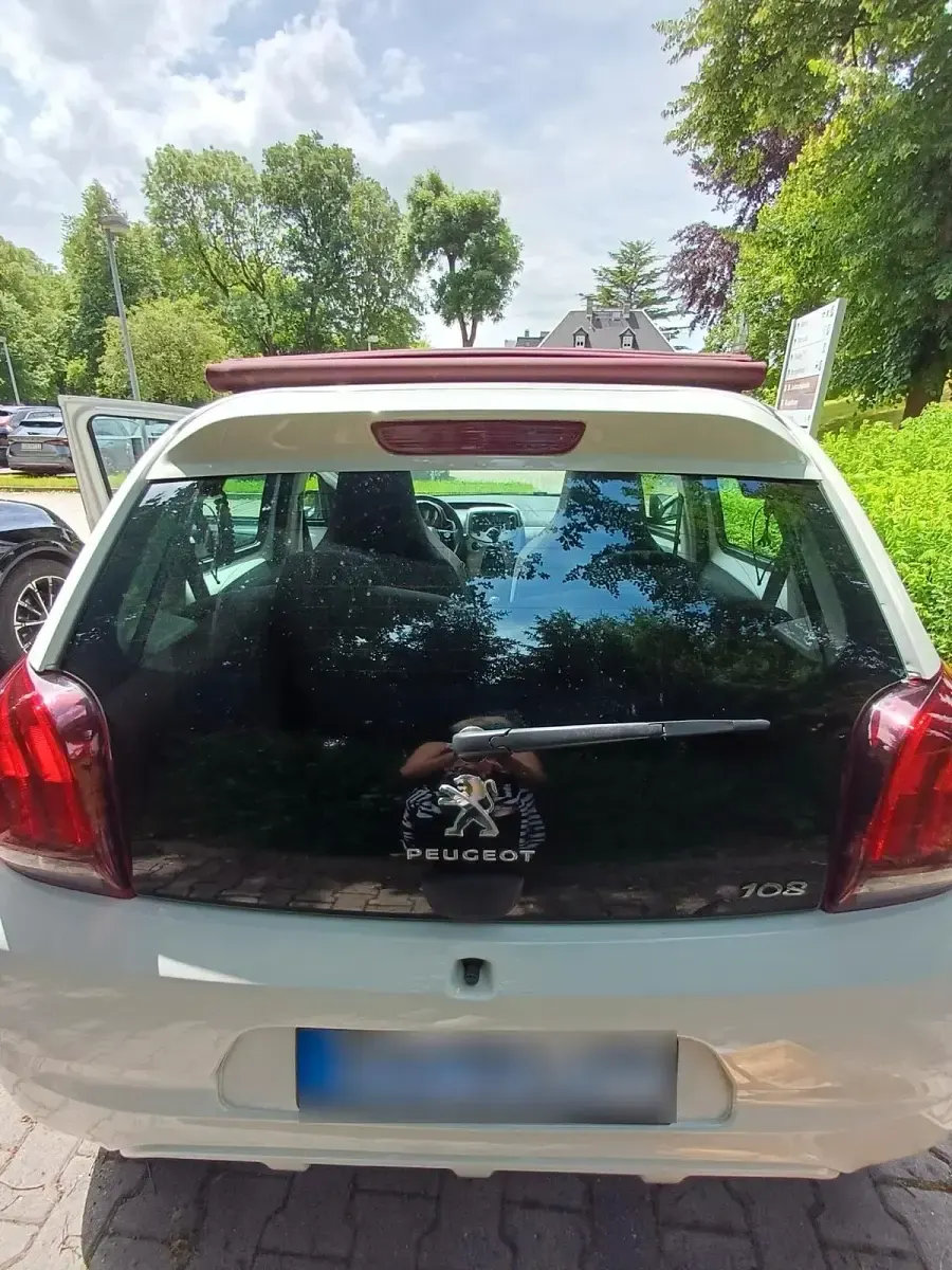 Gebraucht Peugeot 108 72 PS (52 kW) 2018 Weiß Kleinwagen
