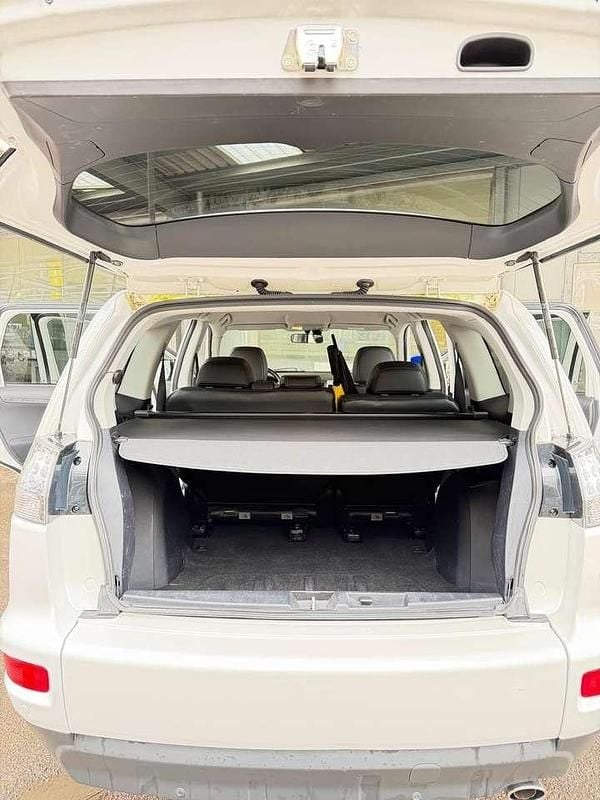 Gebraucht Mitsubishi Outlander Classic Collection 150 PS (110 kW) 2010 SUV
