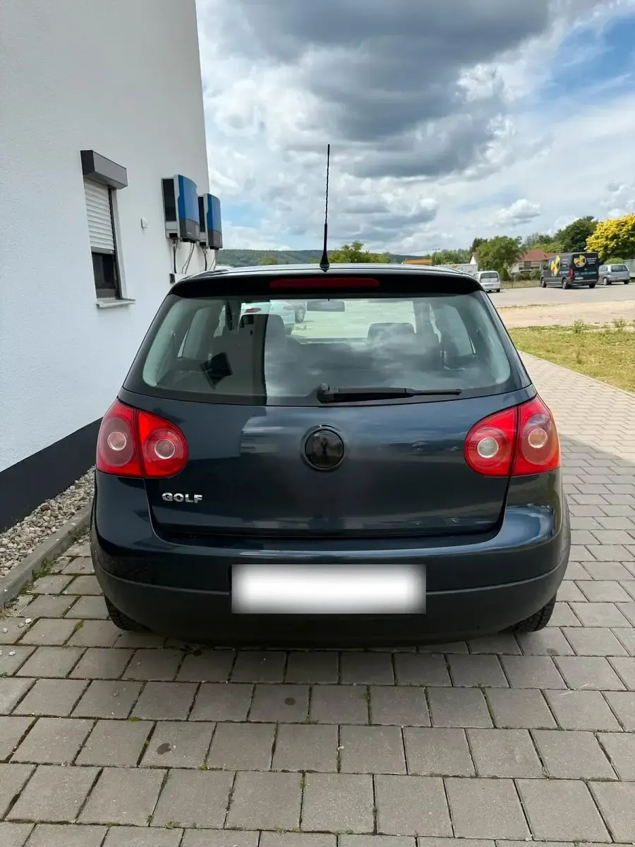 Gebraucht VW Golf IV 102 PS (75 kW) 2005 Blau Kleinwagen