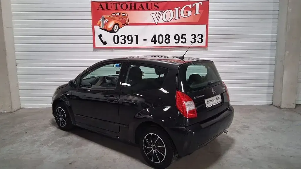 Gebraucht Citroën C2 Tonic 60 PS (44 kW) 2009 Schwarz Kleinwagen