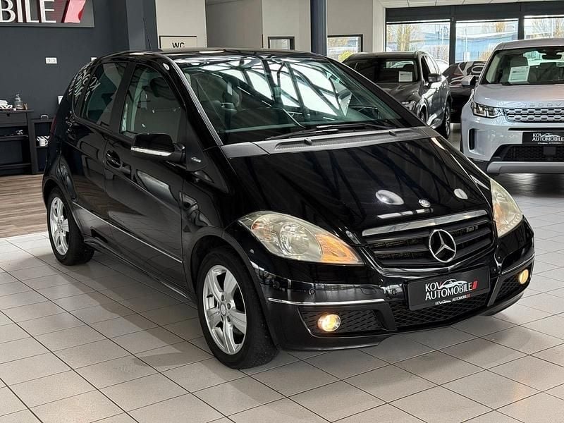 Gebraucht Mercedes A180 116 PS (85 kW) 2012 Schwarz Kleinwagen