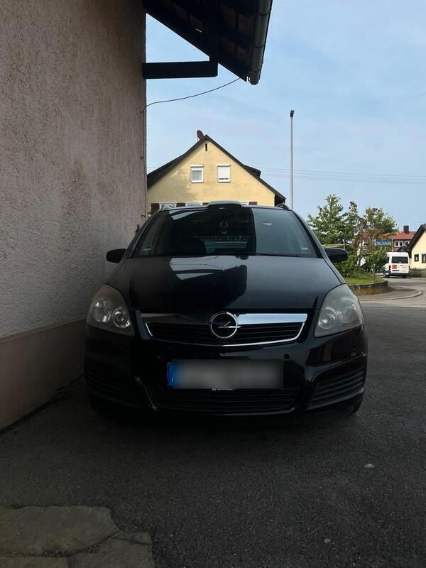 Schwarz Gebraucht 2006 Opel Zafira Van / Kleinbus | 680 € - Bild 1/4