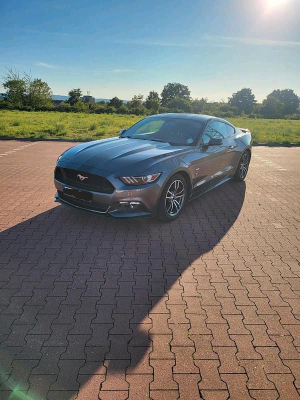 Gebraucht Ford Mustang 305 PS (224 kW) 2015 Silber Coupé