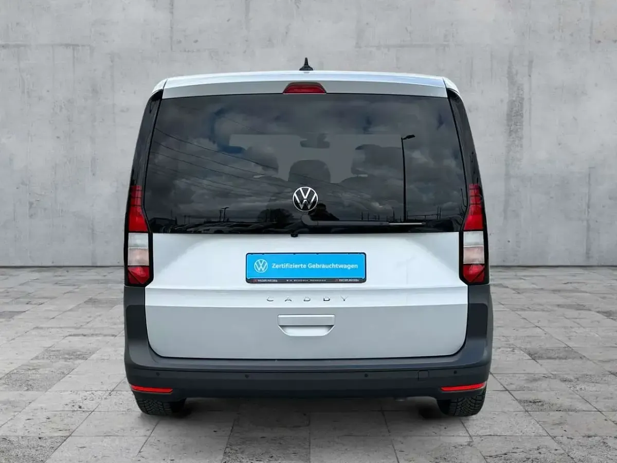 Gebraucht VW Caddy 102 PS (75 kW) 2025 Silber Van / Kleinbus