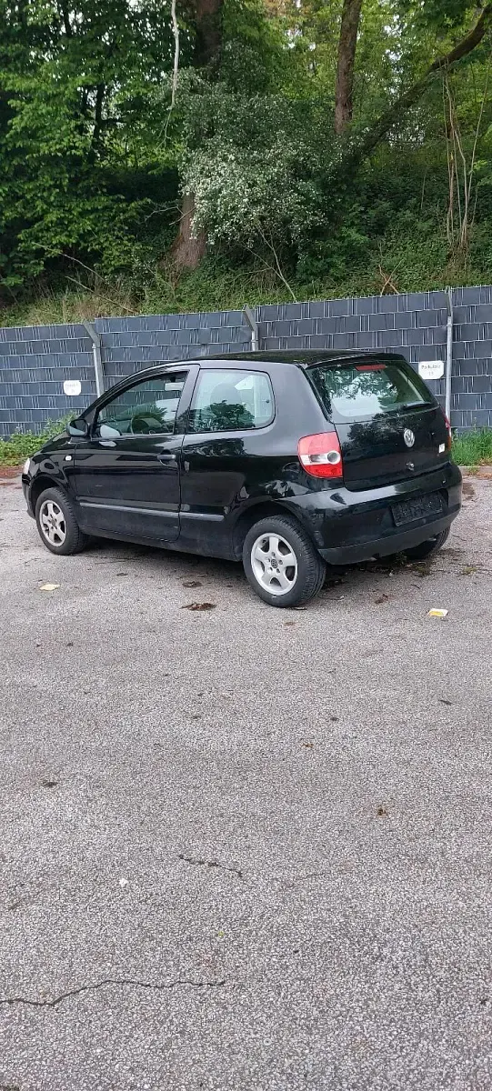 Gebraucht VW Fox 55 PS (40 kW) 2005 Schwarz Kleinwagen