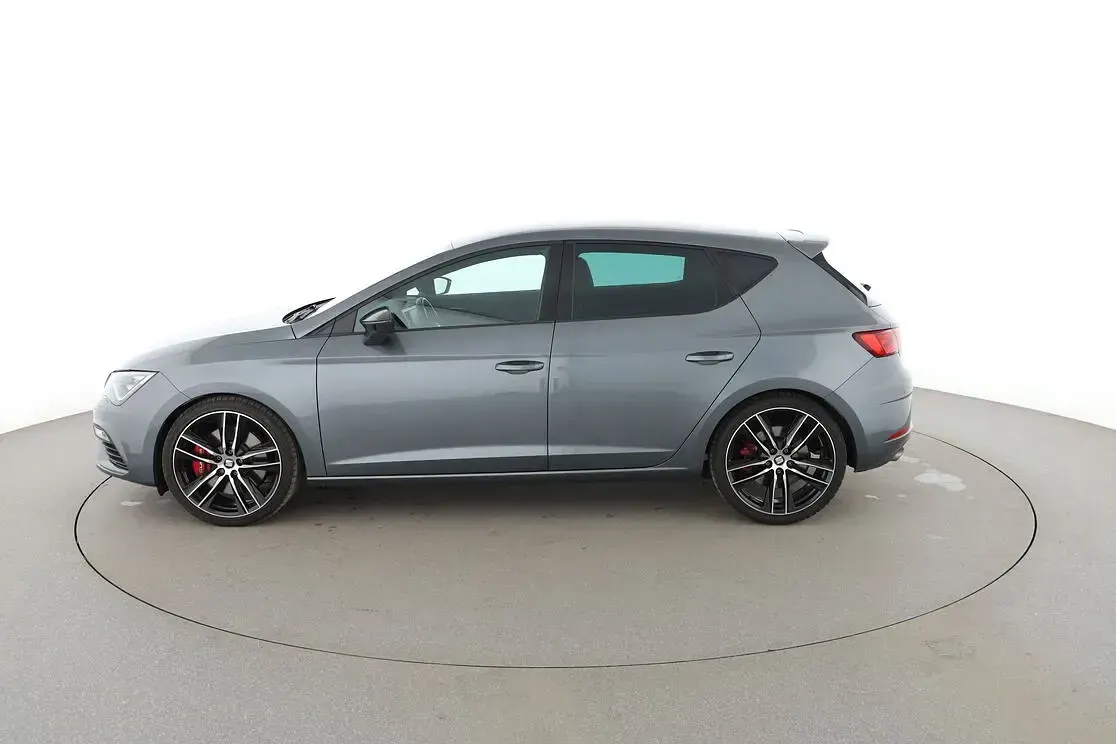 Używany Seat Leon CUPRA 301 KM (221 kW) 2017 Szary Sedan/Limuzyna