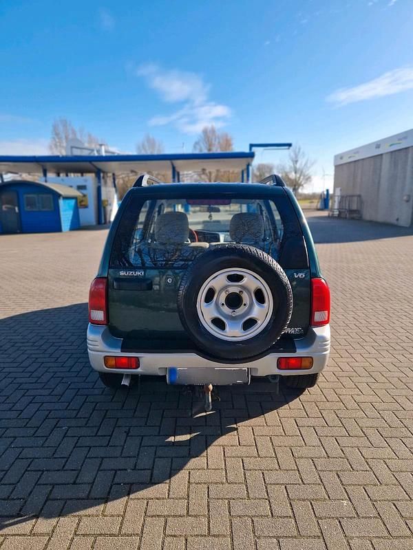 Gebraucht Suzuki Grand Vitara 144 PS (105 kW) 1999 Grün SUV