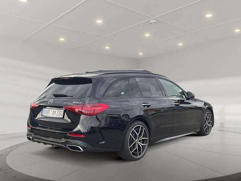 Gebraucht Mercedes C300 258 PS (189 kW) 2024 Metalliclack obsidianschwarz Kombi