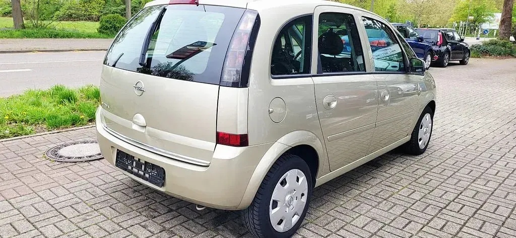 Gebraucht Opel Meriva Edition 90 PS (66 kW) 2006 Gold Van / Kleinbus