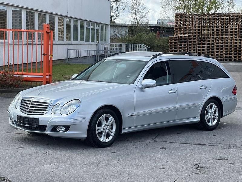 Gebraucht Mercedes E230 204 PS (150 kW) 2008 Silber Kombi