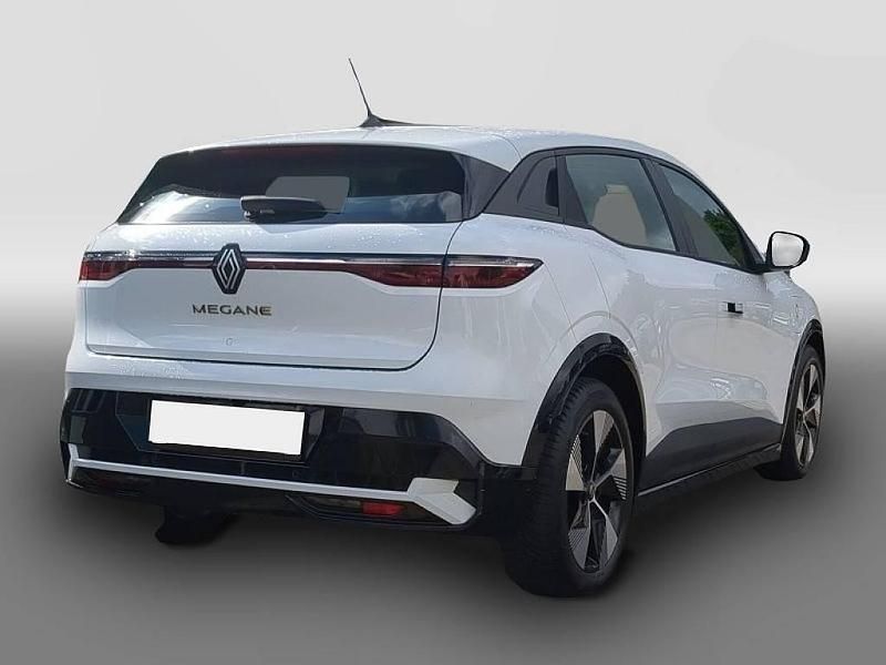 Używany Renault Mégane Equilibre 96 kW (131 KM) 2022 Biały Sedan/Limuzyna