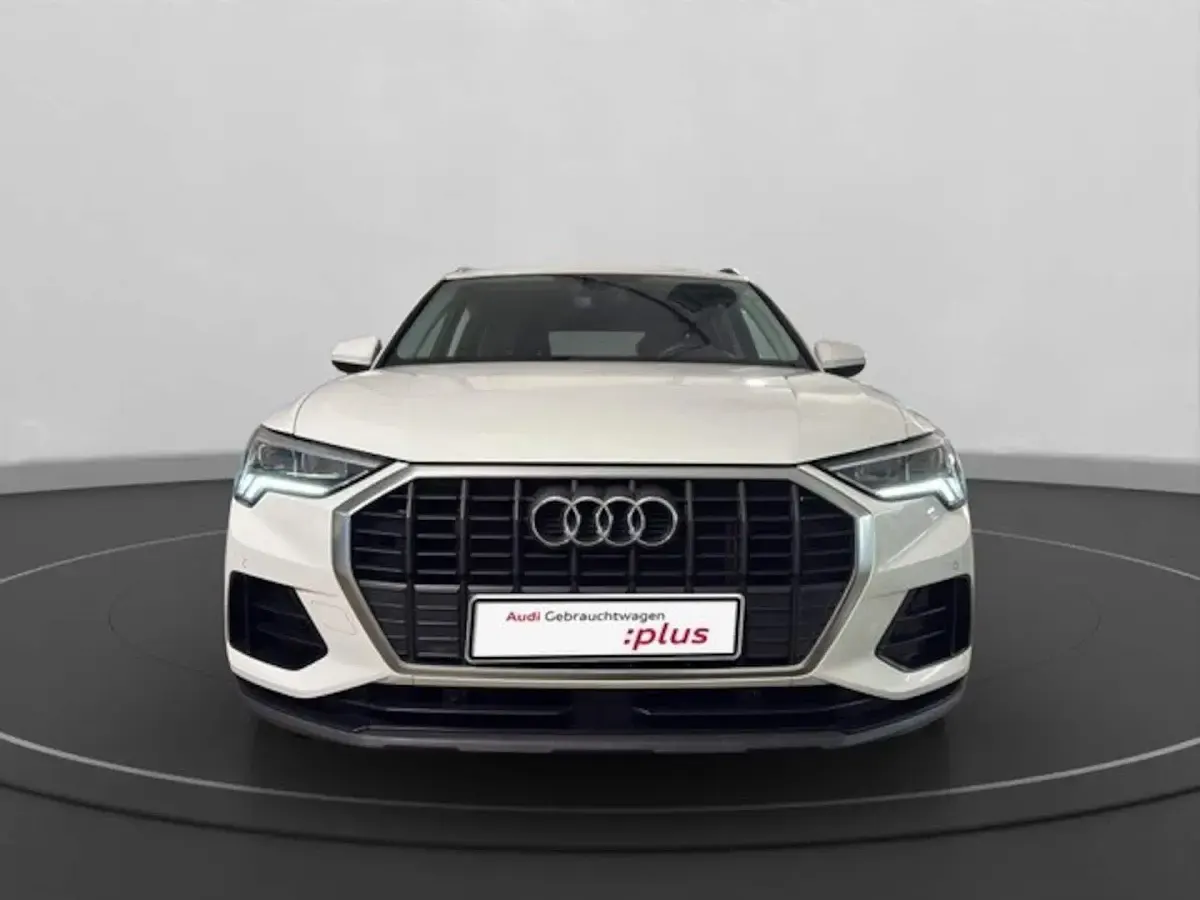 Gebraucht Audi Q3 Ambiente 245 PS (180 kW) 2022 Weiß SUV