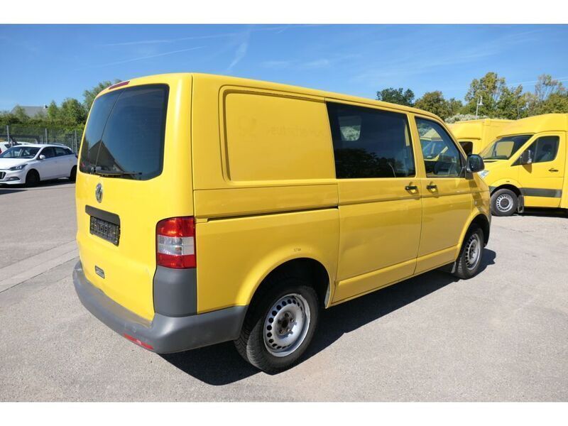 Gebraucht VW T5 84 PS (61 kW) 2012 Ginstergelb r1032 Van