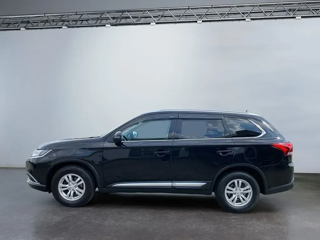 Gebraucht Mitsubishi Outlander 150 PS (110 kW) 2016 Schwarz SUV