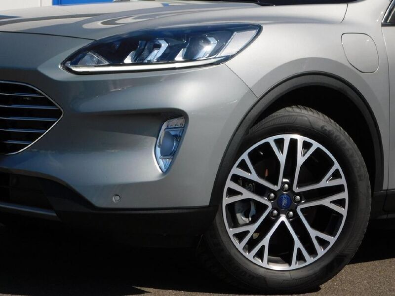 Gebraucht Ford Kuga Titanium 152 PS (111 kW) 2021 Grau SUV