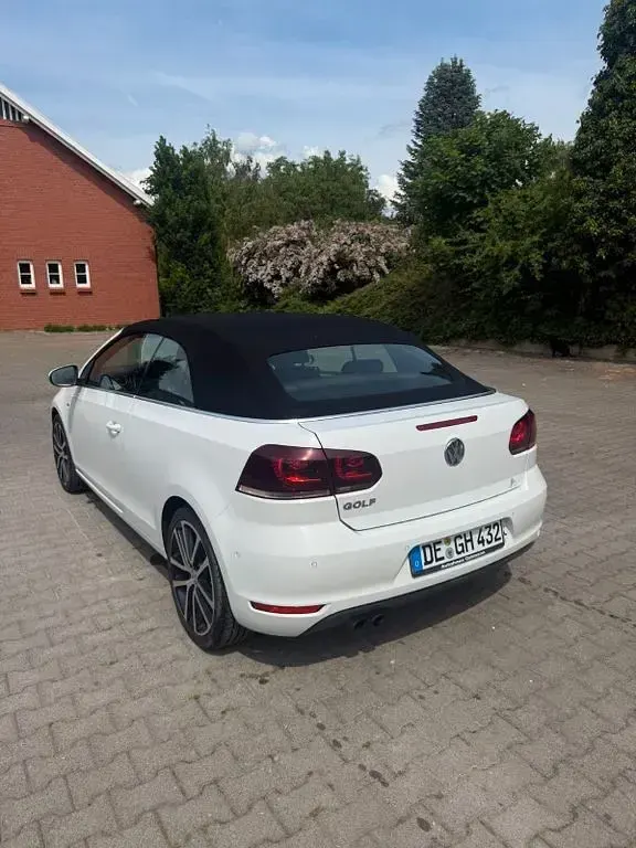 Gebraucht VW Golf Cabriolet Cup 140 PS (102 kW) 2014 Weiß Cabrio