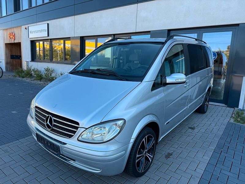 Silber Gebraucht 2004 Mercedes Viano Van / Kleinbus | 9.250 € (Teuer) - Bild 1/4