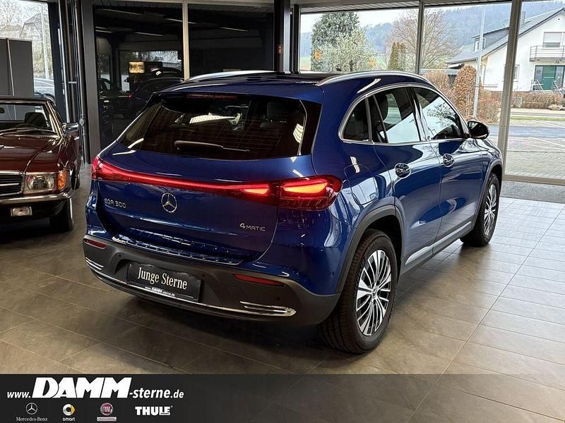 Gebraucht Mercedes EQA300 Electric Art 167 kW (228 PS) 2024 Spektralblau SUV