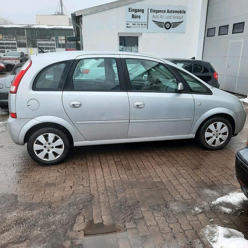 Gebraucht Opel Meriva 101 PS (74 kW) 2003 Silber Van / Kleinbus