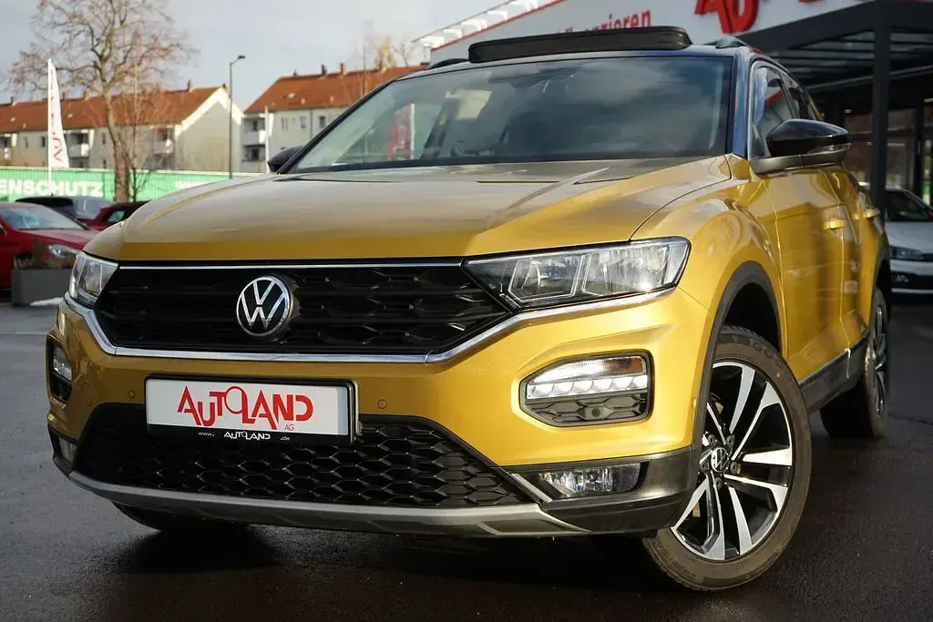 Używany VW T-Roc Style 150 KM (110 kW) 2021 Żółty SUV
