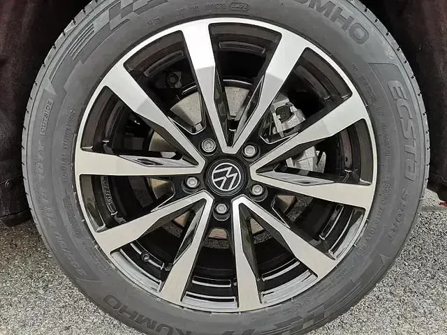 Usata VW Multivan Edition 150 CV (110 kW) 2025 Arancione Monovolume