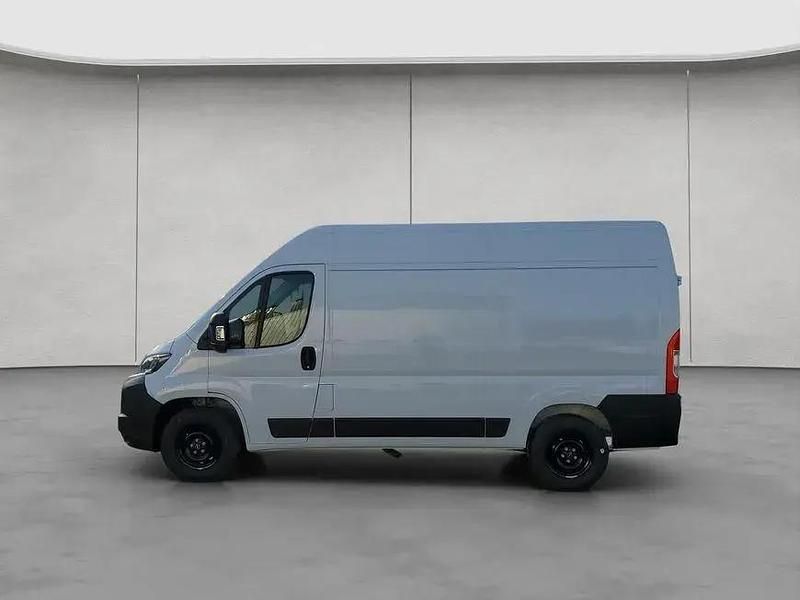 Neu Opel Movano 140 PS (102 kW) 2026 Weiß Van