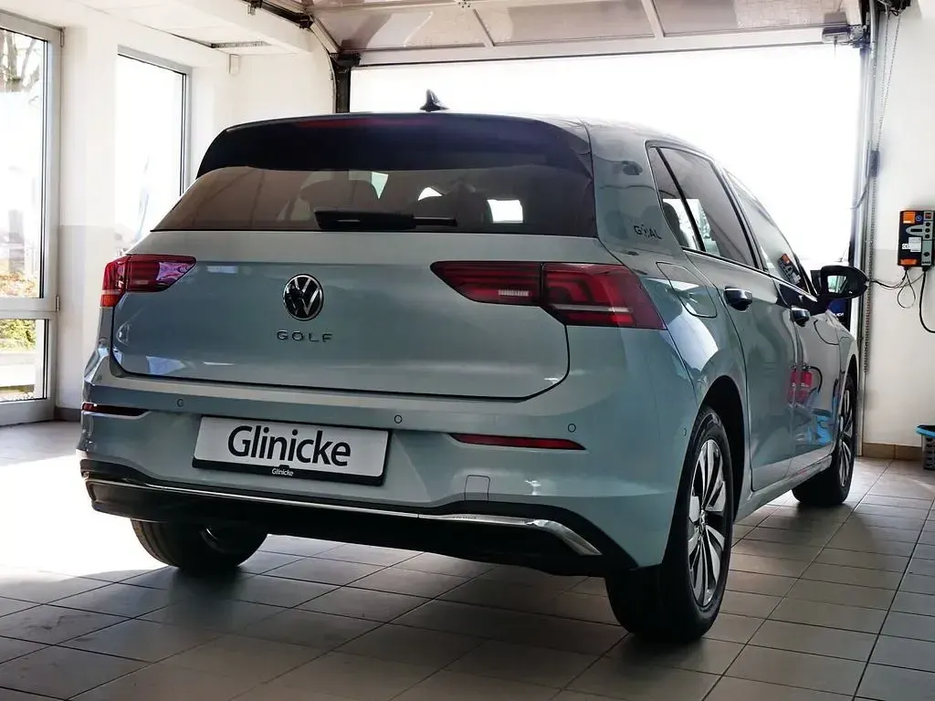 Gebraucht VW Golf VIII Goal 150 PS (110 kW) 2025 Blau Limousine