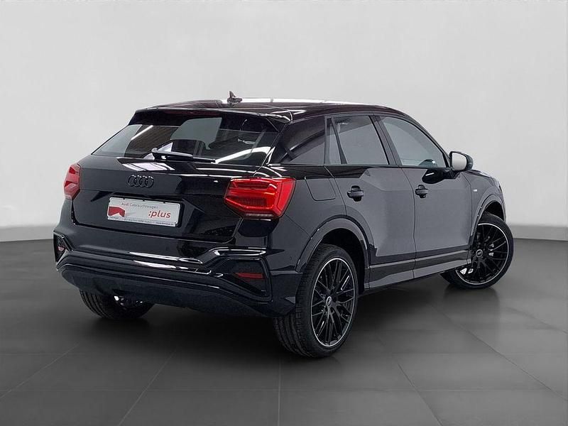 Neu Audi Q2 S-Line 150 PS (110 kW) 2026 Schwarz SUV