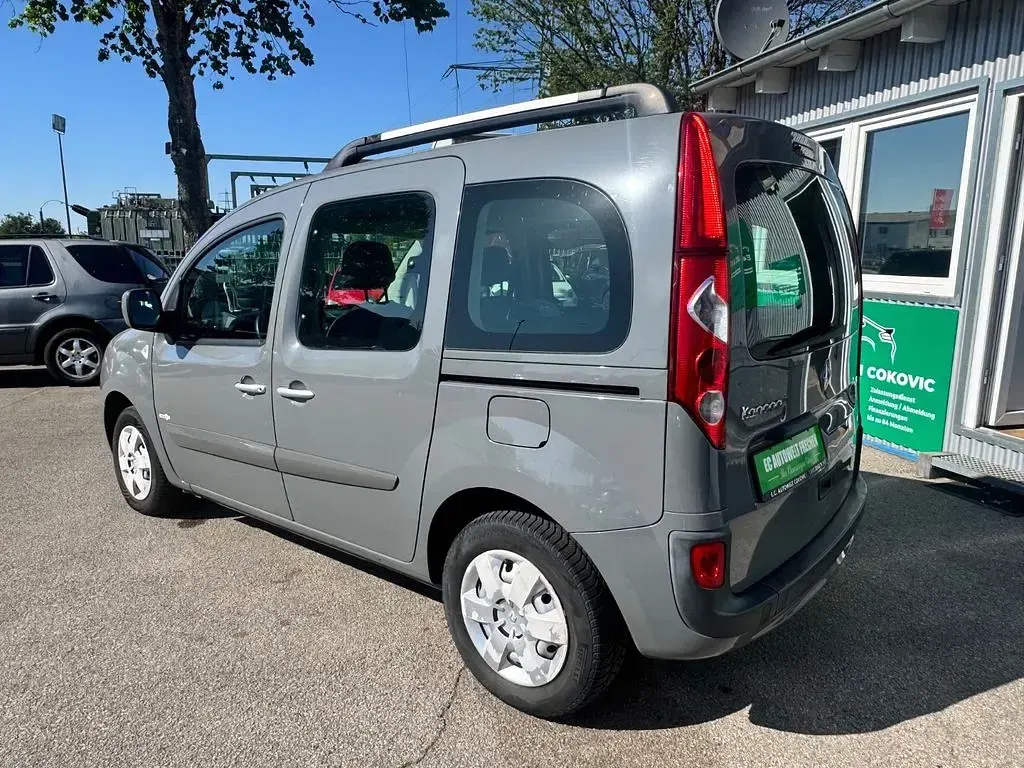 Gebraucht Renault Kangoo 106 PS (77 kW) 2012 Grau Van / Kleinbus