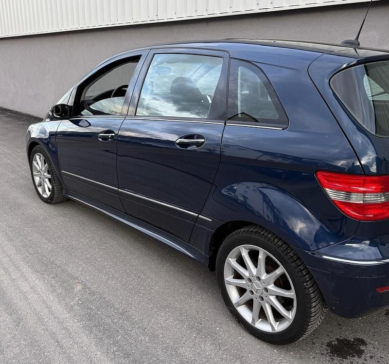 Gebraucht Mercedes B170 116 PS (85 kW) 2005 Blau Van / Kleinbus