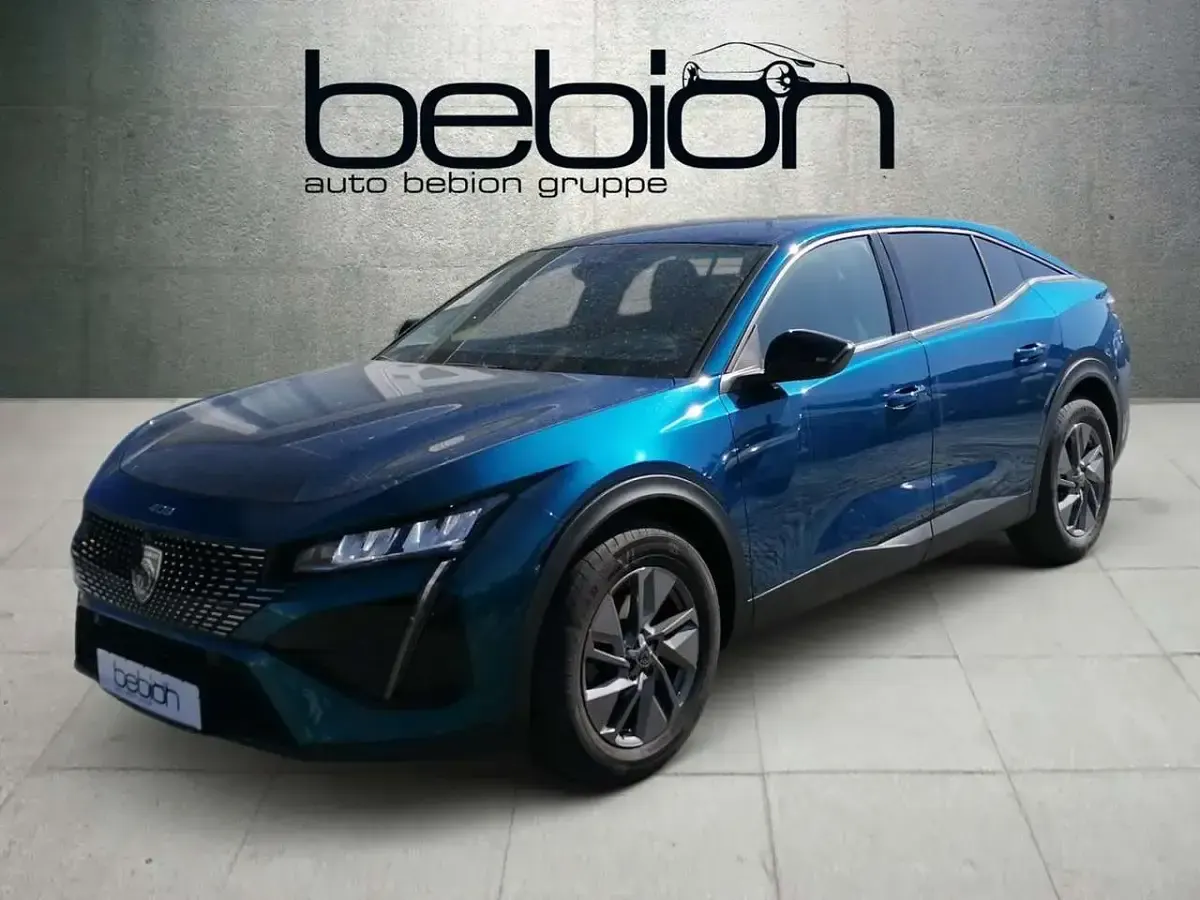Gebraucht Peugeot 408 Allure 131 PS (96 kW) 2024 Blau SUV