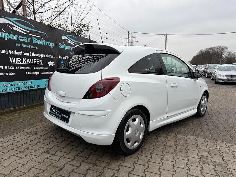 Gebraucht Opel Corsa Edition 90 PS (66 kW) 2008 Weiß Kleinwagen