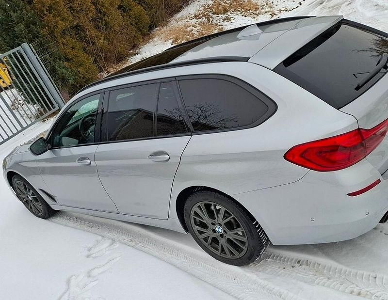 Gebraucht BMW 520 Sport Line 190 PS (139 kW) 2019 Silber Kombi