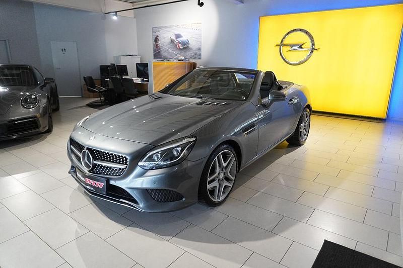 Gebraucht Mercedes SLC200 AMG line 184 PS (135 kW) 2016 Grau Cabrio