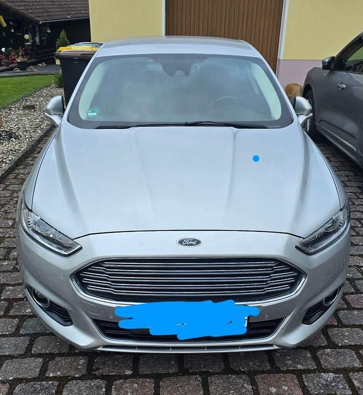 Grau Gebraucht 2016 Ford Mondeo Titanium Limousine | 8.800 € (Fairer Preis) - Bild 1/4