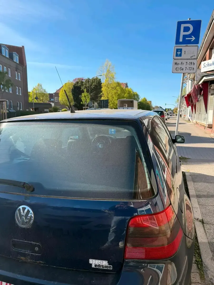 Gebraucht VW Golf IV 100 PS (73 kW) 2003 Schwarz Kleinwagen