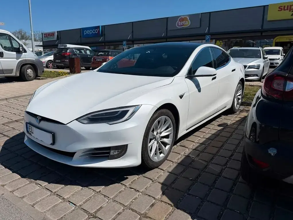 Second-hand Tesla Model S 244 kW (332 CP) 2017 Alb Hatchback