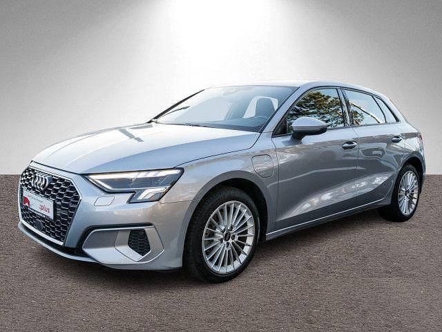 Gebraucht Audi A3 Advanced Plus 204 PS (150 kW) 2022 Florettsilber metallic Limousine