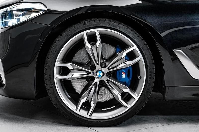 Gebraucht BMW M550 Performance 400 PS (294 kW) 2017 Schwarz Limousine