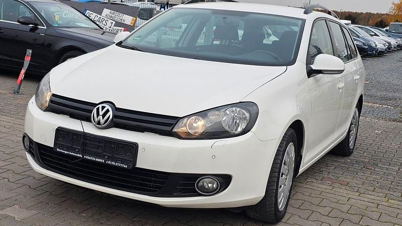 Gebraucht VW Golf VI Trendline 105 PS (77 kW) 2011 Weiß Kleinwagen
